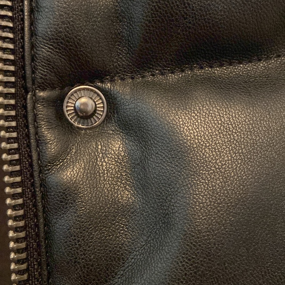 Isaac Mizrahi Live Faux Leather Zip Front Quilted Vest Black Small - Picture 11 of 13